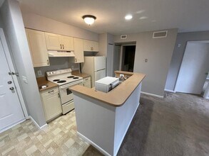 4783 Via Palm Lks, Unit 104 in West Palm Beach, FL - Building Photo - Building Photo