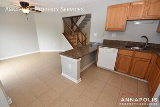 2447 Warm Spring Way in Odenton, MD - Building Photo - Building Photo