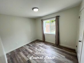 0 E Tunnell St in Santa Maria, CA - Foto de edificio - Building Photo