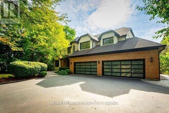 12 Blackberry Pl in Hamilton, ON - Building Photo - Building Photo