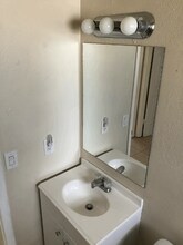 902 NW 10th St in Okeechobee, FL - Foto de edificio - Building Photo