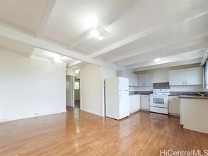 94-820-820 Awanei St in Waipahu, HI - Building Photo - Building Photo