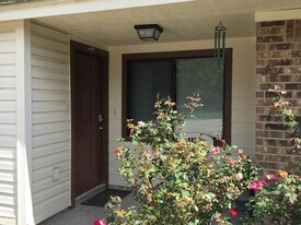 3620 Choctaw St in Bryan, TX - Building Photo