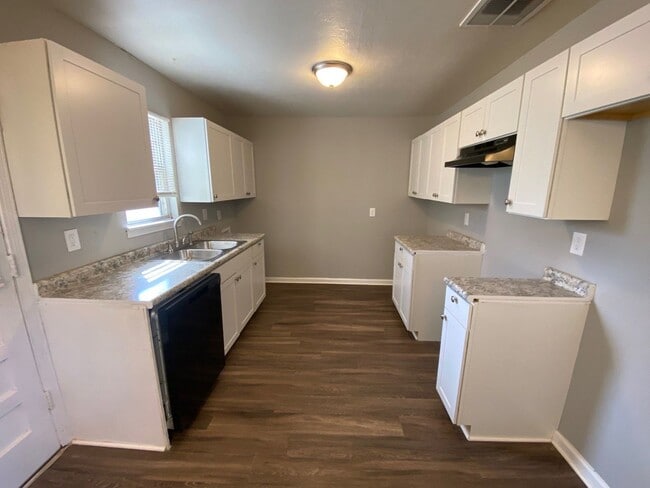1611 Buxton Rd in Memphis, TN - Building Photo - Building Photo