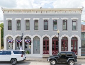 410 E 3rd St in Lampasas, TX - Building Photo - Building Photo