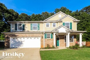 422 Howell Crossing, Unit 8 in Canton, GA - Building Photo