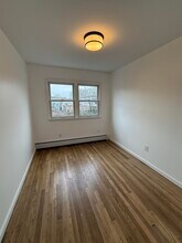 31 Alan Terrace in Jersey City, NJ - Building Photo - Building Photo