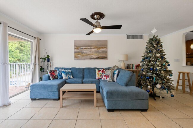 4650 NW 79th Ave in Doral, FL - Building Photo - Building Photo