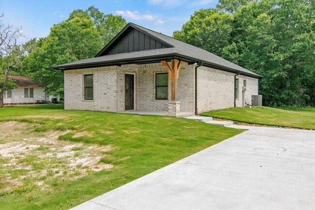 property at 685 Jones St
