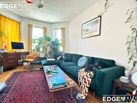 15 Colborne Rd, Unit 12A in Boston, MA - Building Photo