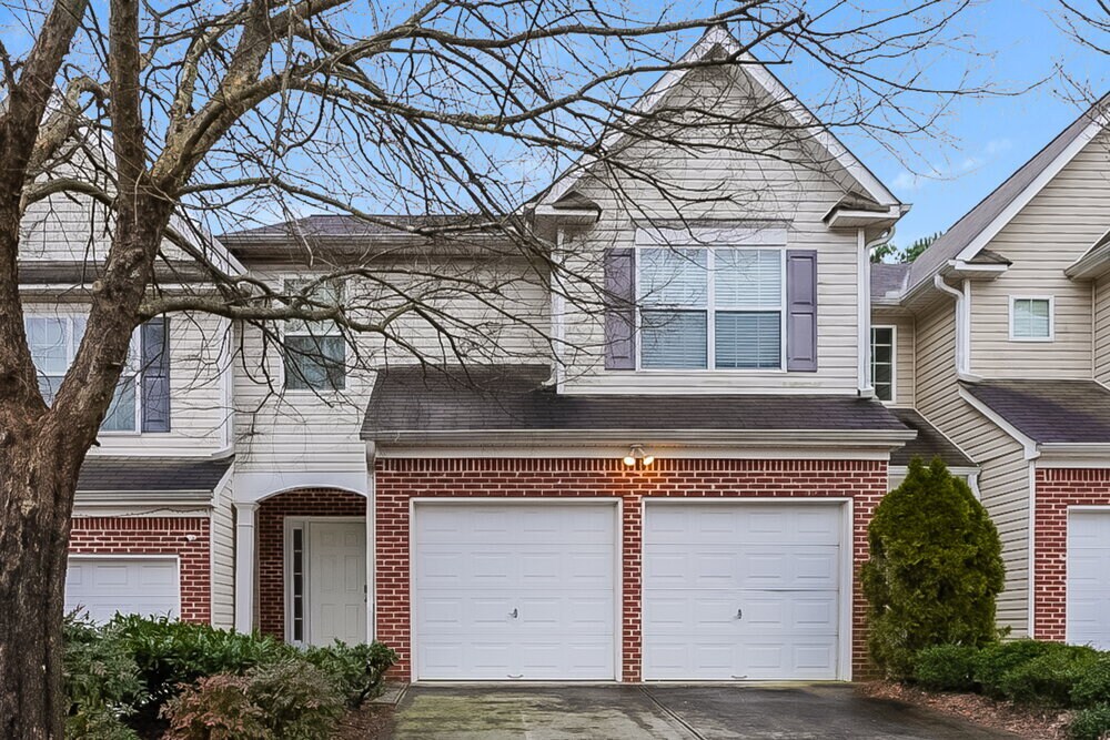 95 Golden Pine Rd SW in Austell, GA - Foto de edificio