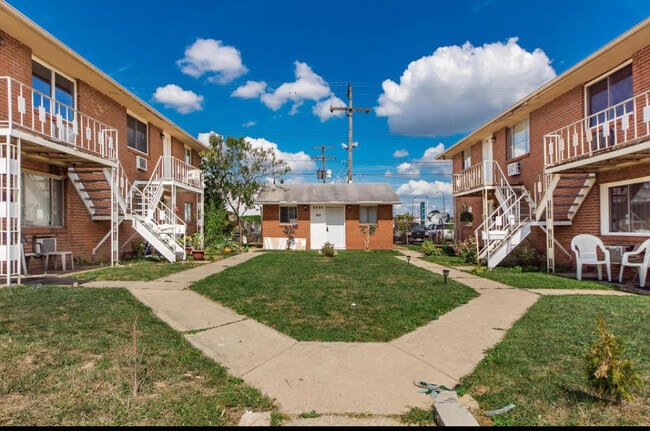 property at 4688 Hilton Ave