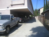 14629 Halldale Ave in Gardena, CA - Foto de edificio - Building Photo