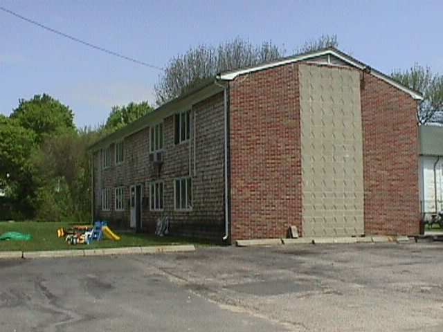 31 Mapledale St in Coventry, RI - Foto de edificio