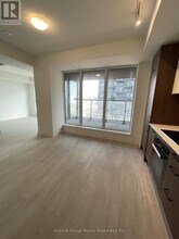 1 Quarrington Lane in North York, ON - Building Photo - Building Photo