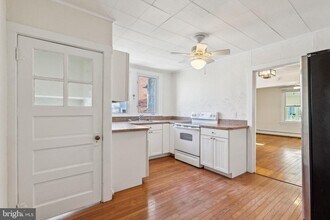 1116 Maple St in Conshohocken, PA - Building Photo - Building Photo