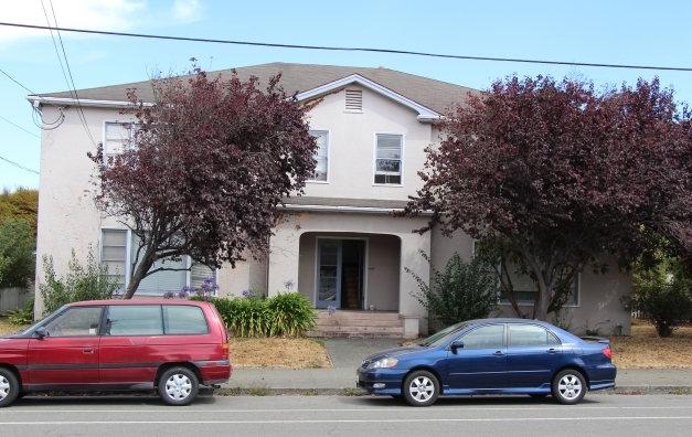 1221 J St in Eureka, CA - Foto de edificio