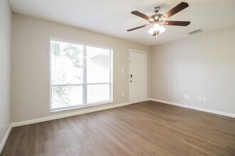 9556 Brimton Dr in Orlando, FL - Building Photo - Building Photo