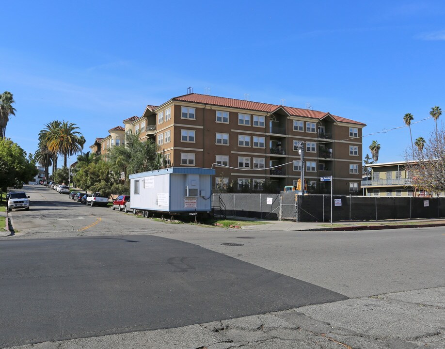 The Kensington in Los Angeles, CA - Building Photo