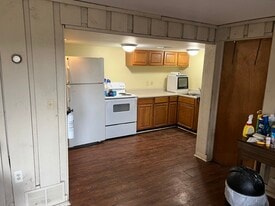 137 Coddington Rd, Unit 2 in Ithaca, NY - Building Photo