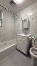 1728 W 4th St, Unit 1F in Brooklyn, NY - Building Photo - Building Photo