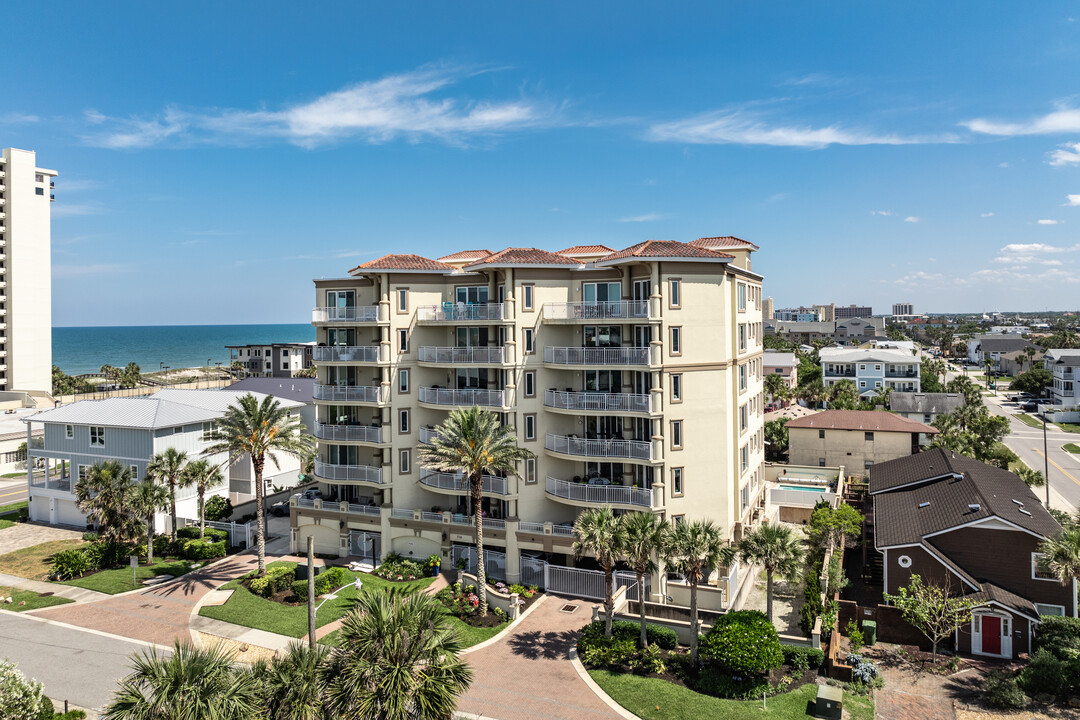 Beach Terraces in Jacksonville Beach, FL - Building Photo