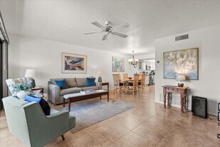 5794 Los Coyotes Dr in Palm Springs, CA - Building Photo