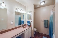 Building Photo - Boulder Crossroads Apartamentos in Denver, Colorado
