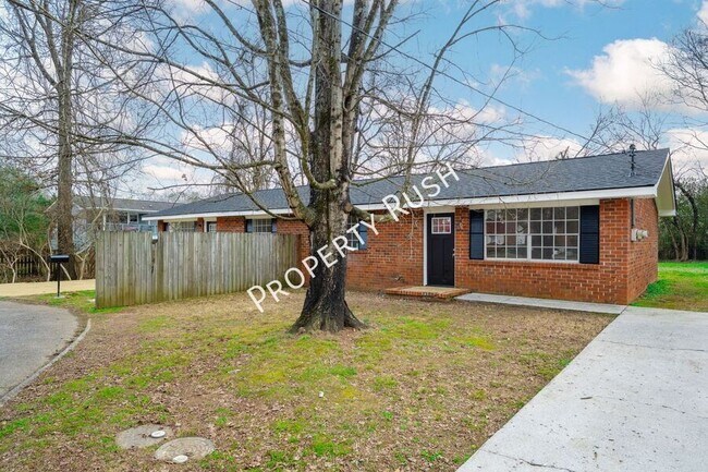 3332 Gundy Dr in Chattanooga, TN - Building Photo - Building Photo