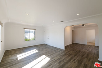 434 N Gardner St in Los Angeles, CA - Building Photo - Building Photo