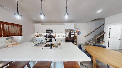 730 Compass Lp in Bismarck, ND - Building Photo - Building Photo