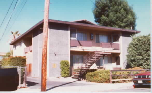 522 Clarinada Ave in Daly City, CA - Building Photo - Building Photo