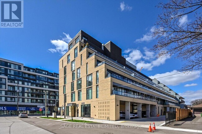 6 Chartwell Rd in Toronto, ON - Building Photo - Building Photo