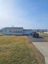 2701 Manitou Rd in Rochester, NY - Building Photo