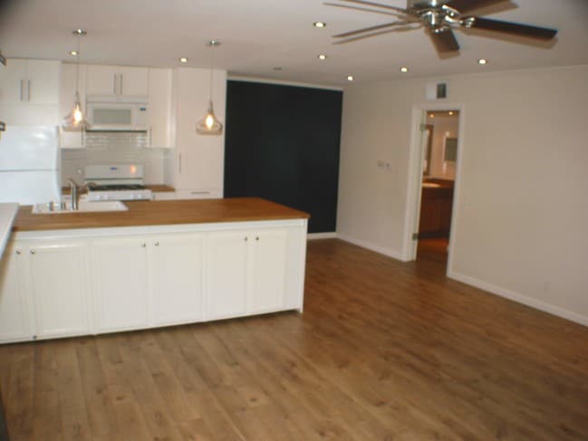 property at 2849 S Fairview St
