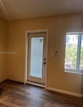 18401 NE 21st Ave in North Miami Beach, FL - Building Photo - Building Photo