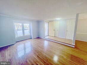 11570 Hill Meade Ln in Woodbridge, VA - Building Photo - Building Photo