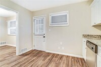 2304 Ousley Ct photo'