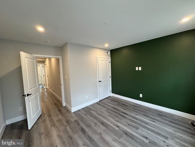 2467 Amber St in Philadelphia, PA - Building Photo - Building Photo