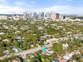 700 SW 12th St in Fort Lauderdale, FL - Building Photo