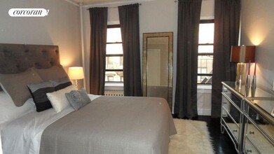 240 E 24th St in New York, NY - Building Photo - Building Photo