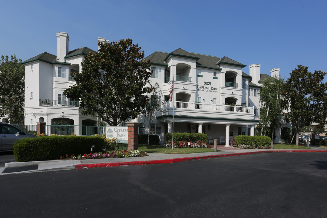 Cypress Park Senior Community 62+ in Cypress, CA - Building Photo