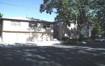 2328-2330 P St in Sacramento, CA - Building Photo - Building Photo