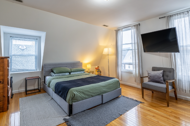 property at 11 Duer Pl