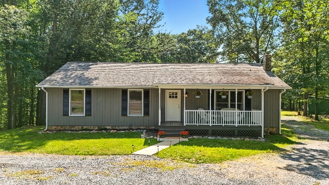 property at 1166 E Lois Ct