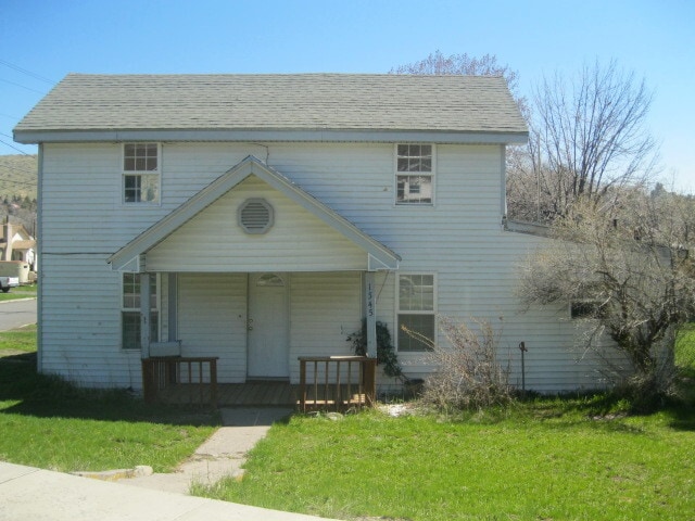 1545 Crescent Ave in Klamath Falls, OR - Building Photo - Building Photo