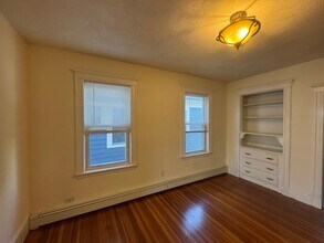 5 Partridge Ave, Unit 2 in Somerville, MA - Building Photo - Building Photo