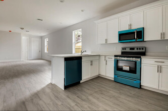 4149 Vicliff Rd in West Palm Beach, FL - Building Photo - Building Photo