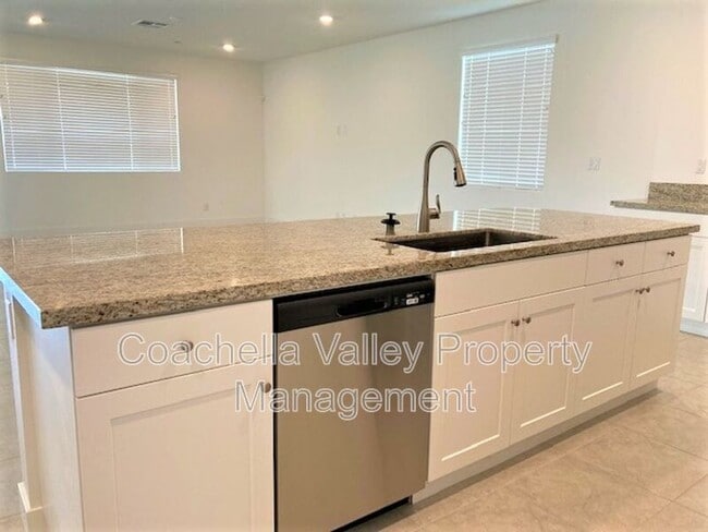 11702 E Crescent St in Desert Hot Springs, CA - Building Photo - Building Photo