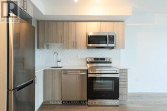 1010 Sandy Beach Rd in Pickering, ON - Building Photo - Building Photo